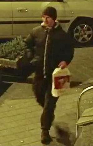 Poznań: Rozpoznajesz tych mężczyzn? Zadzwoń na policję