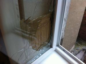 [VIDEO] Konferencja Rutkowskiego: Atak kostkami brukowymi na mieszkankę Torunia! Poszukiwania Remigiusza Baczyńskiego