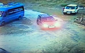 [VIDEO] - 70 tysięcy złotych zażądał absolwent Szkoły Ochroniarskiej Delta, Karol K. od mojego znacznie słabszego syna, za rzekome dźgnięcie nożem. Nie dostanie grosza, bo mój syn nie ma żadnego majątku - mówi matka skazanego nauczyciela