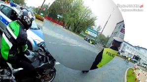 [VIDEO] Dąbrowa Górnicza: Poszukiwany motocyklista, który potrącił policjanta i uciekł