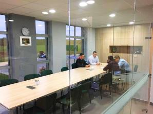 [VIDEO] Inwestycje w polskie obszary wiejskie. Franciszek Jamniuk uroczyście otworzył wczoraj w Słońsku nową siedzibę firmy, która daje Polakom pracę na całym świecie!