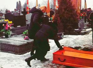 [VIDEO] Rutkowski: Notariusz Sabinę Paprocką z Poddębic i architekta Dariusza Ruta z Kołobrzegu podaje do Prokuratury Rozalia Wymysłowska z Uniejowa za wyrządzenie wspólnie pół milionowej szkody jej rodzinie!