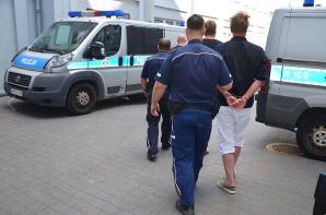 [VIDEO] Polscy Policjanci zatrzymali Norwegów, którzy uszkodzili samochody