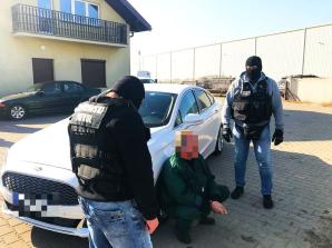 [VIDEO] Rutkowski zatrzymał dziś na gorącym uczynku Mirosława K. z okolic Warszawy. Wyłudził 260 tysięcy złotych a dziś chciał wyłudzić kolejne 70 tysięcy!