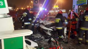 Groźny finał pijackiego rajdu nastolatki. Taksówką wjechała w stację benzynową