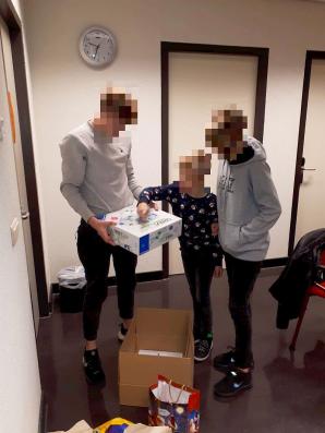 Cud w Wigilę! Beata Olejnik podzieliła się Opłatkiem ze swoimi 3 synami w Holandii. Na spotkanie przyjechała też Babcia Pelagia z Polski!