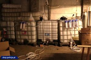 Rozbili grupę przestępczą – zabezpieczono nielegalnie wyroby akcyzowe i broń