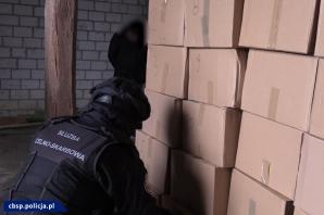 Rozbili grupę przestępczą – zabezpieczono nielegalnie wyroby akcyzowe i broń