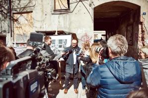 120 stron, 80 fotografii, 12 historii. Album 