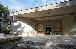 Trwa remont modernistycznej willi Karola Plihala w Łodzi