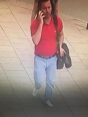 Rutkowski: Ten mężczyzna ukradł w piątek w biały dzień w Warszawie 30 000 zł. Kto go rozpoznaje?