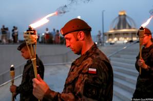 [VIDEO] Premier w Toruniu: to miejsce jest nie tylko miejscem pamięci. Jest przede wszystkim miejscem prawdy o tych, którzy nie wahali się, ryzykując życie, ratować innych