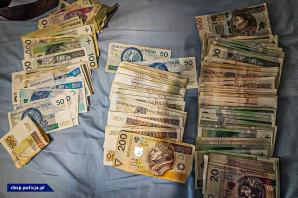 [VIDEO] Zlikwidowane agencje towarzyskie, zatrzymane osoby podejrzane, przejęta nielegalna broń i narkotyki