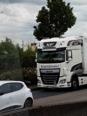 RUTKOWSKI: Ciągnik siodłowy DAF wraz z naczepą zniknął w nocy z piątku na sobotę. Plaga kradzieży pojazdów mechanicznych w Łodzi!