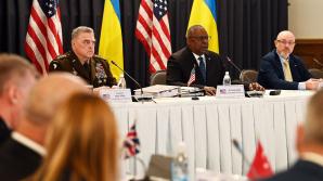 Nowoczesne śmigłowce Apache dla Wojska Polskiego. Konferencja pod przewodnictwem sekretarza obrony USA Lloyda J. Austina