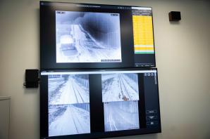 [VIDEO] Zakończenie prac przy pierwszym odcinku bariery elektronicznej na granicy polsko-białoruskiej – wydarzenie z udziałem kierownictwa MSWiA