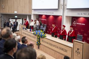 [VIDEO] Przewodnicząca Parlamentu Europejskiego Roberta Metsola została uhonorowana tytułem doktora honoris causa Politechniki Łódzkiej