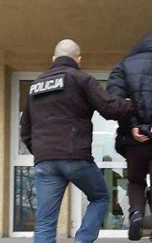 Ukrywał się 17 lat, zatrzymali go pomorscy policjanci