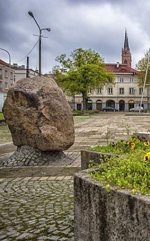 Instalacja Roberta Rumasa na Starym Rynku