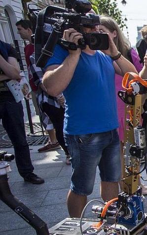 Łódzki Łazik Marsjański podbija świat. Ma pomagać ludziom, brać udział w akcjach ratowniczych