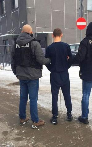 34-latek zamordował współlokatorkę. Ciało 86-latki schował w kanapie