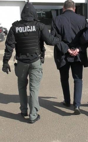 Łódź: Tworząc pajęczynę powiązań wyłudzali unijne dotacje