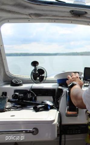 Kolejny dzień poszukiwań na Zalewie Sulejowskim