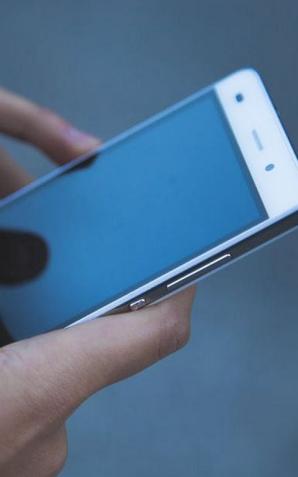 Sprawdź w aplikacji, gdzie jest tramwaj lub autobus