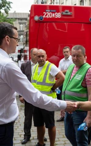 Premier Mateusz Morawiecki na miejscu tragedii w Bytomiu