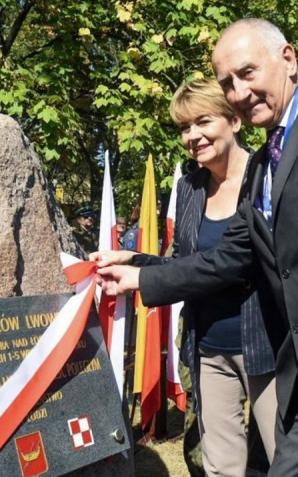 Pomnik Lotników Lwowskich odsłonięty