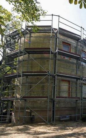 Trwa remont modernistycznej willi Karola Plihala w Łodzi