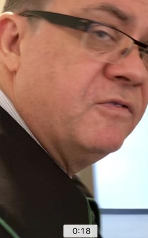 [VIDEO ]TOGI BEZ SUMIEŃ: Czy adwokat Rafał Wąworek wymyślił i pomógł w nielegalnym wywiezienia 7-latka z Polski na nielegalnie wyłudzonym paszporcie? Dlaczego pytany o świadome łamanie postanowienia Sądu Okręgowego w Szczecinie dotyczącego dziecka ucieka?