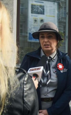 Tysiące kokard narodowych na święto niepodległości