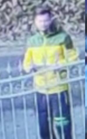 [VIDEO] RUTKOWSKI W AKCJI - Nieudana próba kradzieży Mercedesa klasy G metodą z epoki kamienia łupanego