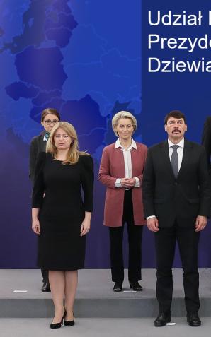 Udział Prezydenta RP w spotkaniu Prezydentów państw Bukaresztańskiej Dziewiątki w Bratysławie