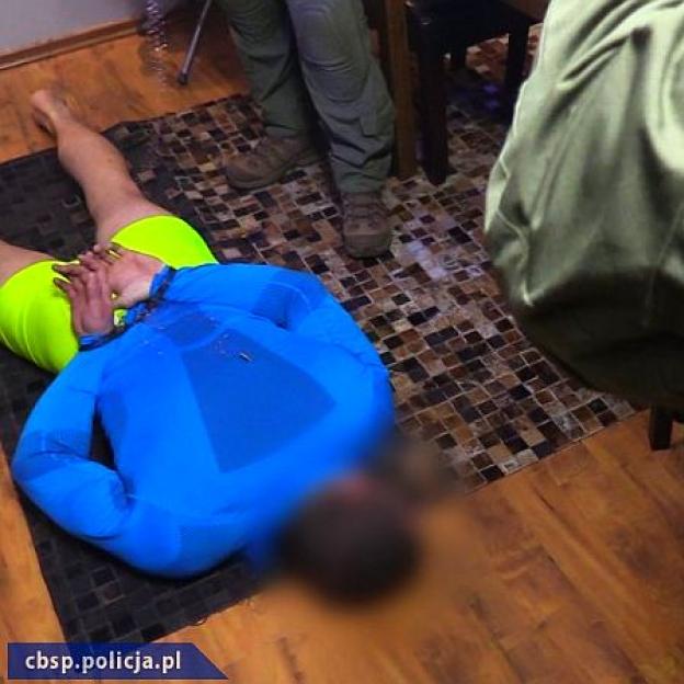 [VIDEO] Gwiazdor MMA powalony paralizatorem! Akcja 300 policjantów!