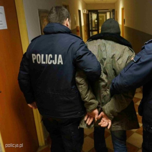 Areszty za brutalne zabójstwo w Rębielicach Królewskich! Ciało 65-latka w studni