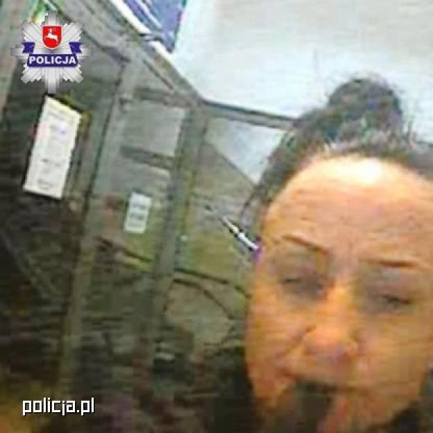 Kto rozpoznaje kobietę? Wypłacała pieniądze pochodzące z przestępstwa! 
