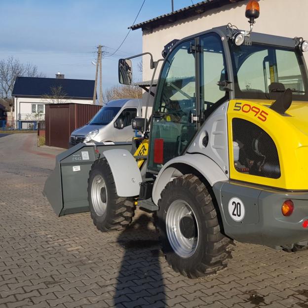 [VIDEO] RUTKOWSKI: 10 000 zł za wskazanie miejsca ukrycia skradzionej w Łodzi ładowarki KRAMER 5095!