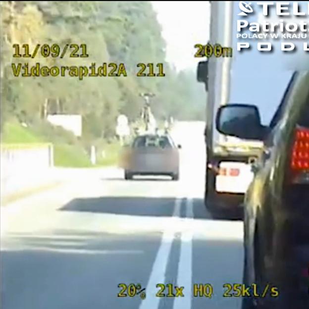 [VIDEO] Wyprzedzanie na skrzyżowaniu w kamerze SPEEDU