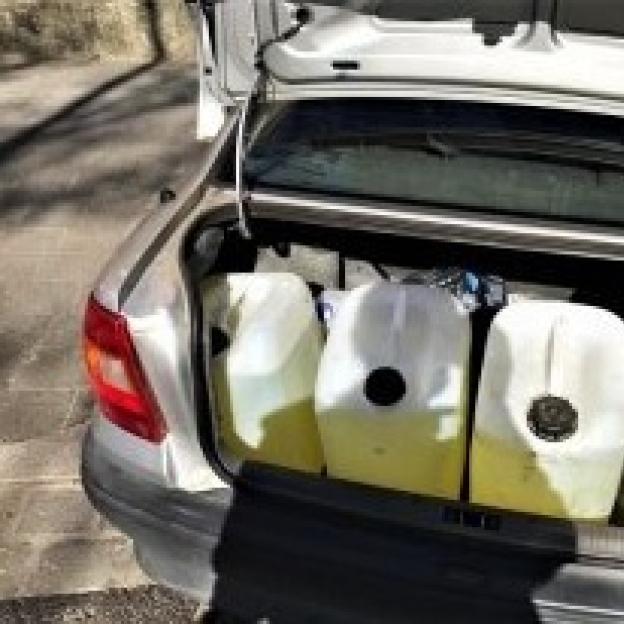 Kradli paliwo na potęgę. Właściciel nic nie wiedział  