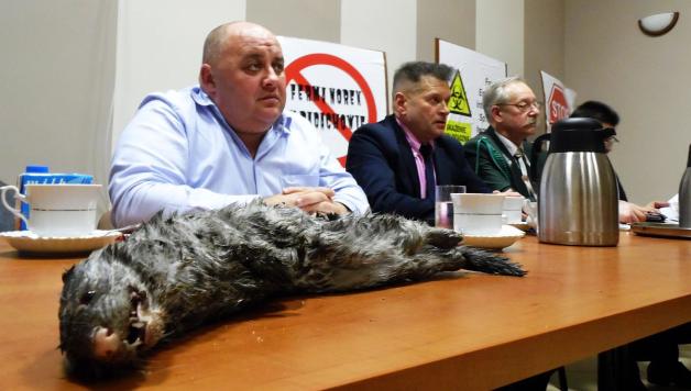 Koniec konfliktu wokół fermy norek. Prezes fermy obiecuje diametralną zmianę. Mieszkańcy czekają na efekty