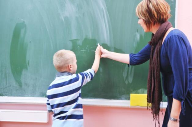 Minimalne stawki wynagrodzenia zasadniczego nauczycieli – rozporządzenie w konsultacjach