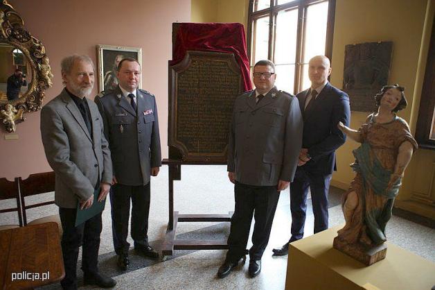 Odzyskali tablicę epitafijną rodziny Hildebrandów z 1742 roku