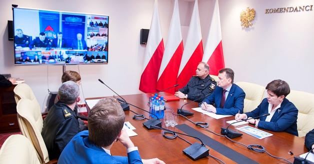 Premier Beata Szydło o zagrożeniu powodziowym: Polacy mogą czuć się bezpiecznie