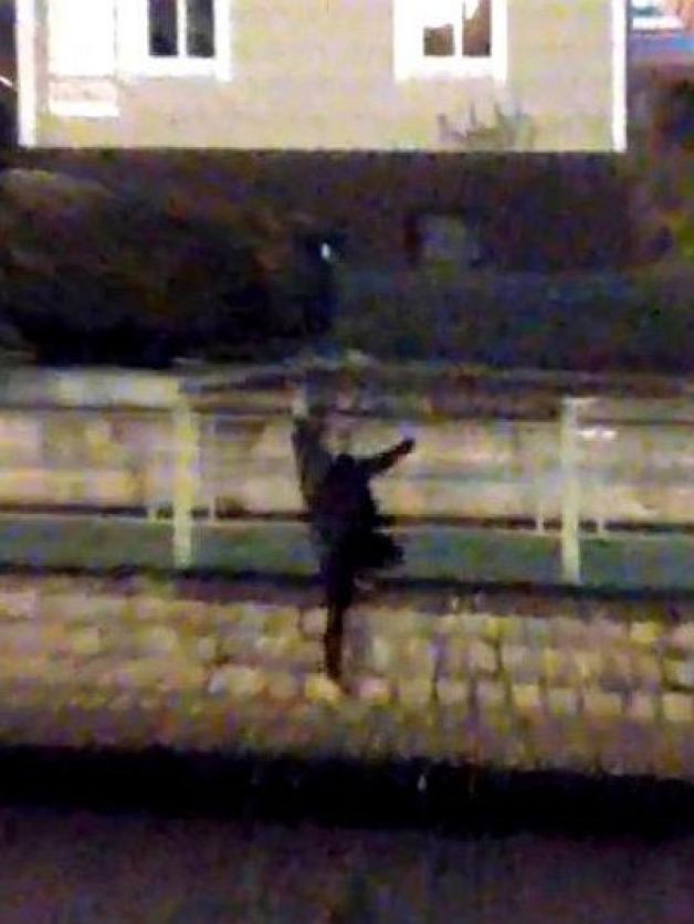 [VIDEO] Policjanci ze Szwederowa uratowali mężczyznę. Pomagał im również świadek zdarzenia