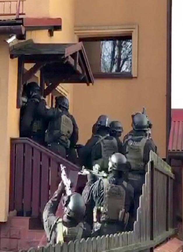 Trzy osoby zatrzymane za uprowadzenie dla okupu. To wynik ogromnego zaangażowania i bardzo intensywnych działań policjantów