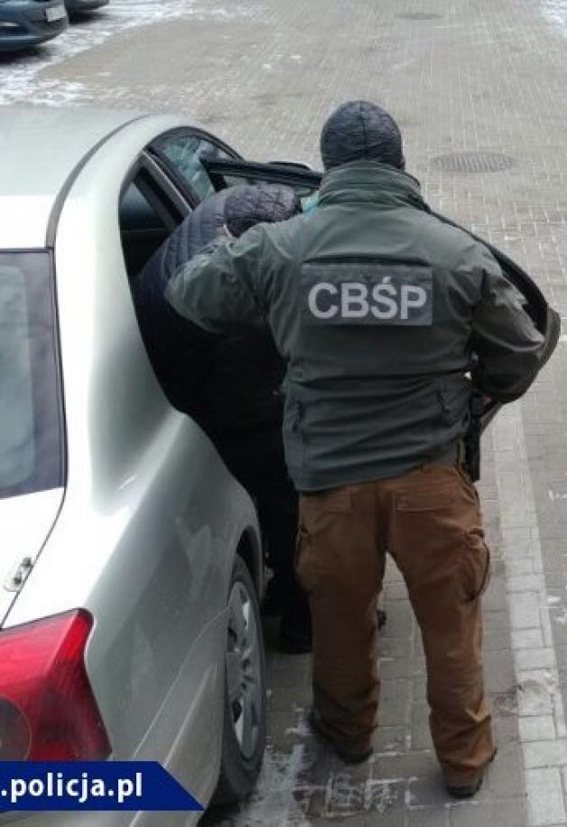 Aresztowani za nielegalny obrót suszem tytoniowym