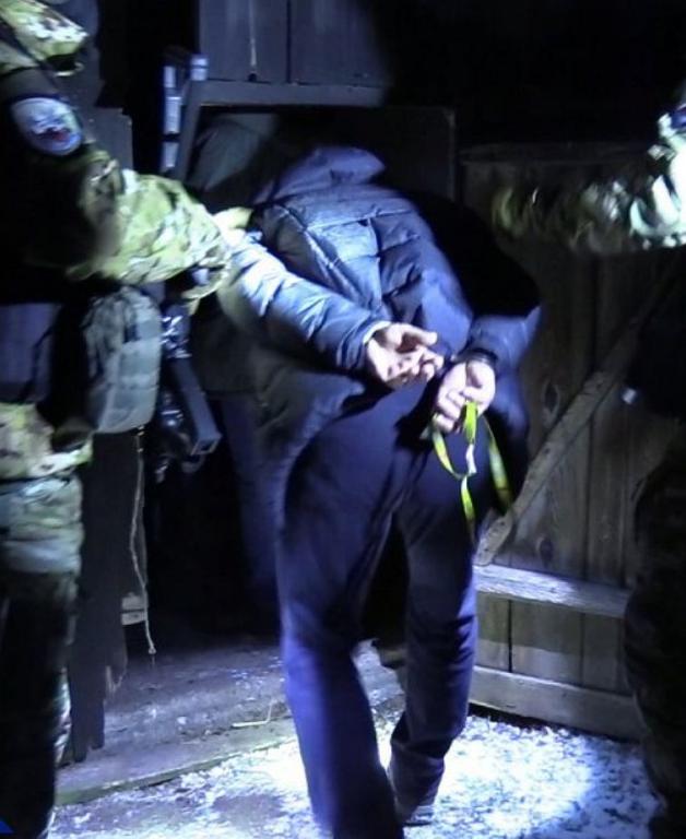 Rozbili grupę przestępczą – zabezpieczono nielegalnie wyroby akcyzowe i broń