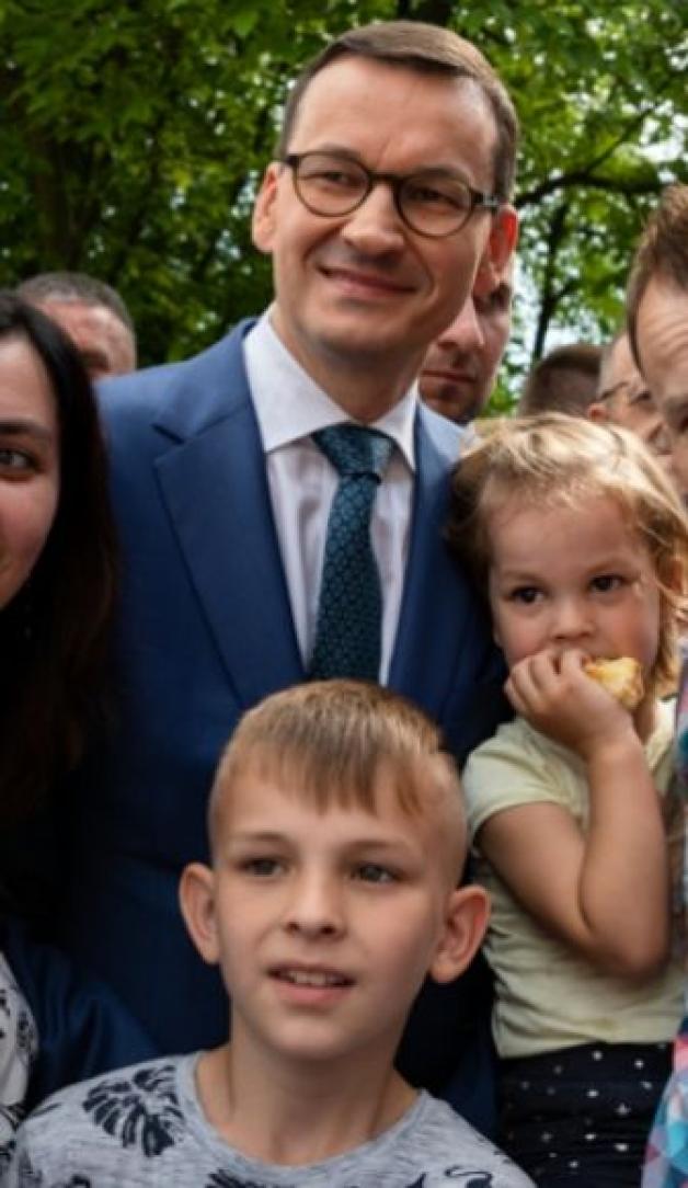 [VIDEO] Premier Mateusz Morawiecki wziął udział w IX Festynie Rodzinnym w Nowym Mieście nad Pilicą